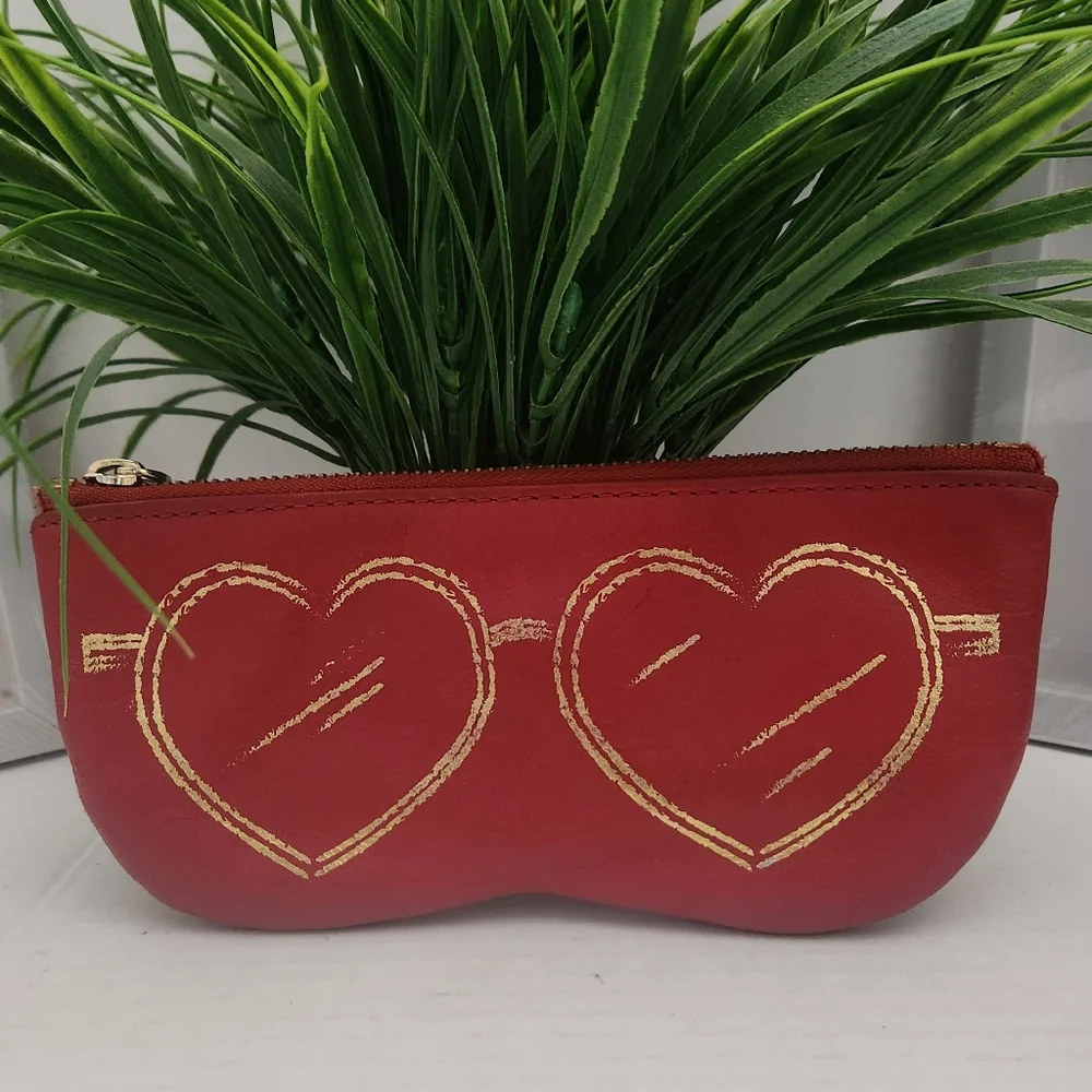 Rebecca Minkoff Zipper Case Red Heart Sunnies Sunglasses Pouch